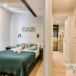 Urban Flat 44 - Charming Parisian Apartment In Montorgueil