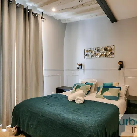 Urban Flat 44 - Charming Parisian In Montorgueil Apartment